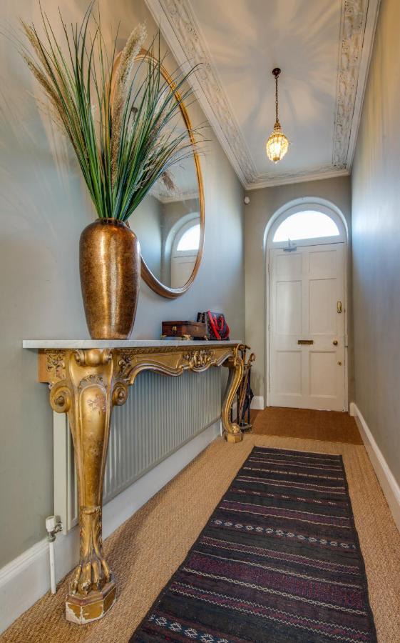Вилла The Montpellier Townhouse Челтенхам Экстерьер фото