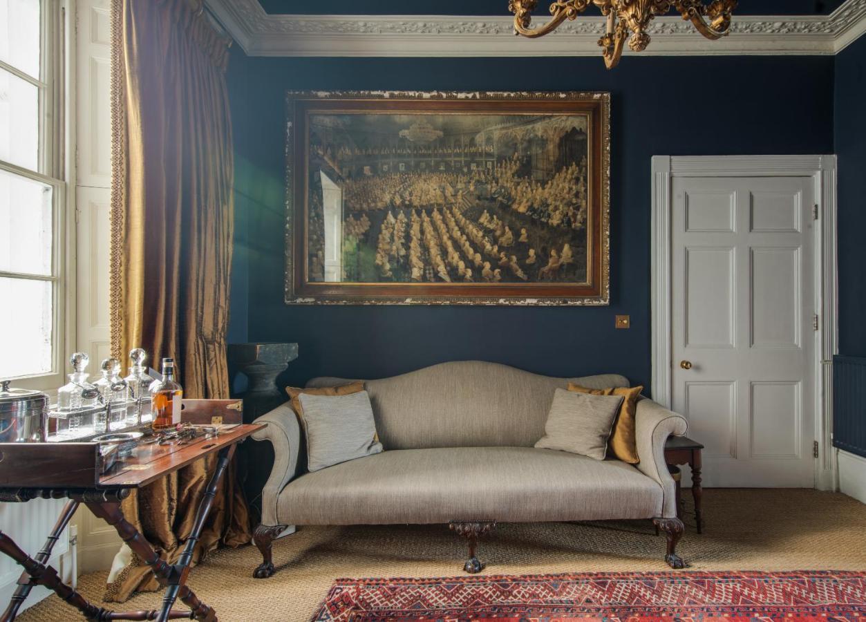 Вилла The Montpellier Townhouse Челтенхам Экстерьер фото